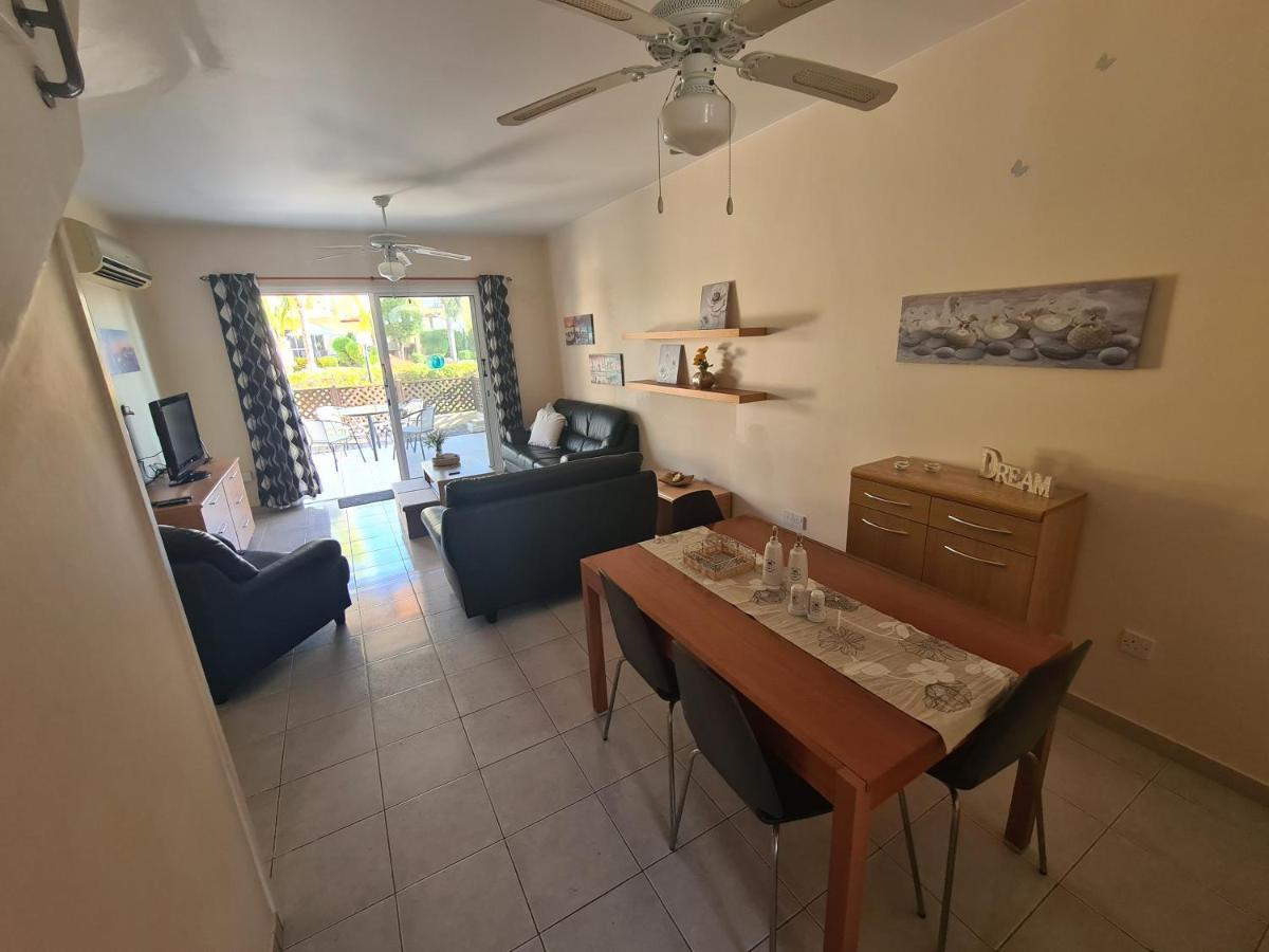Serena Townhouse Peyia Luaran gambar