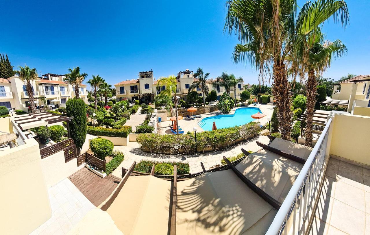 Serena Townhouse Peyia Luaran gambar
