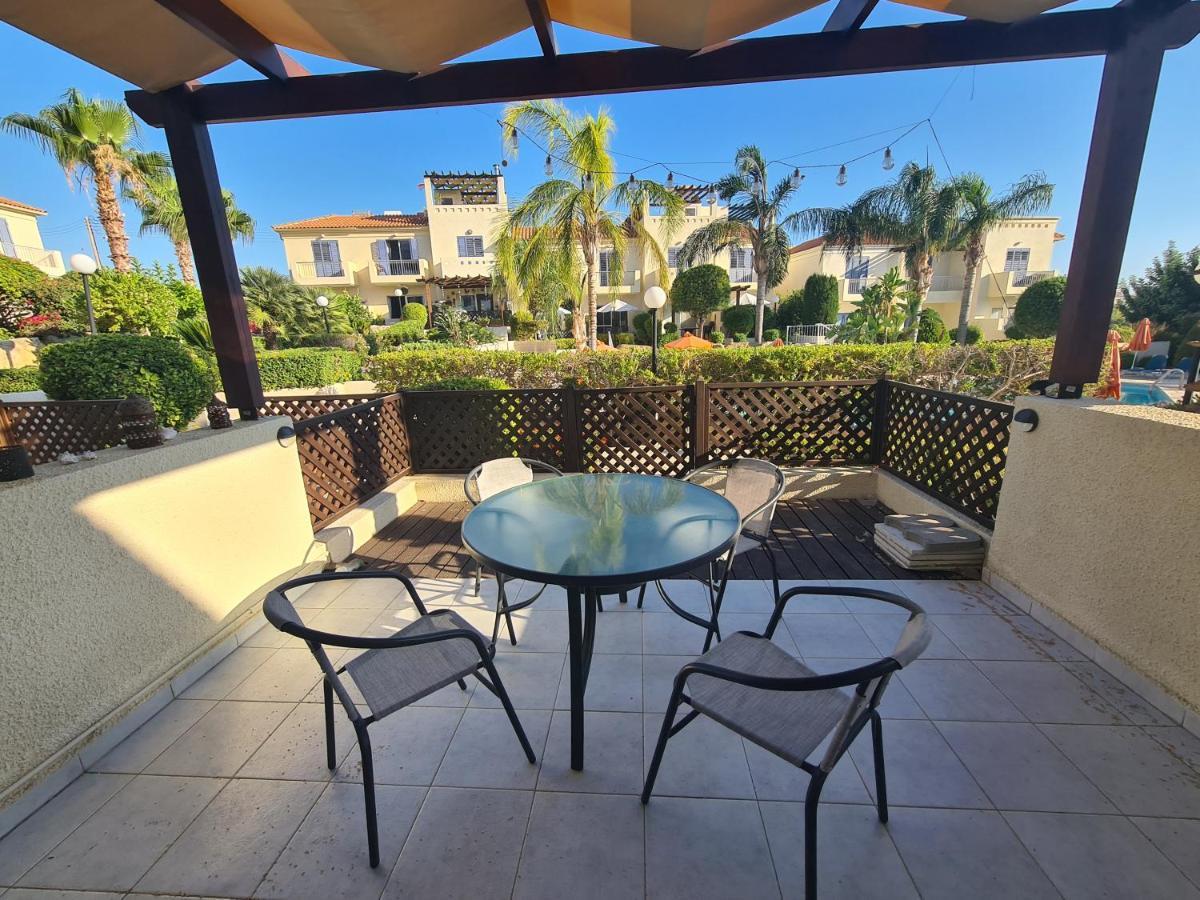 Serena Townhouse Peyia Luaran gambar